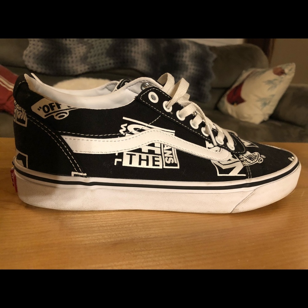 Size 9 Men’s Van shoes